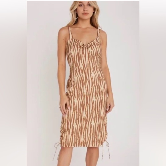 Backyard Roses Ryder midi dress NWT - Picture 3 of 6